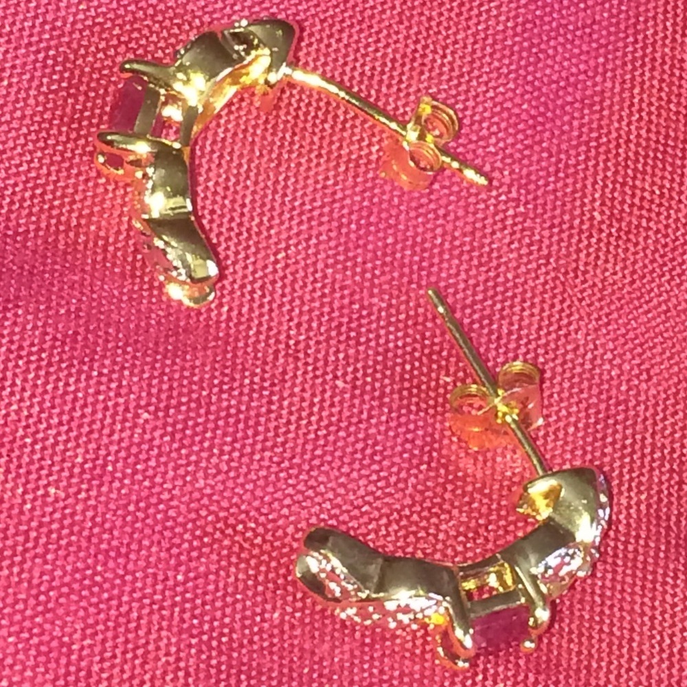 10k ruby earrings. - Picture 5 of 14